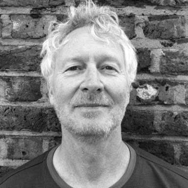 Top Australian creative director Neil Lawrence dies while on surfing ...