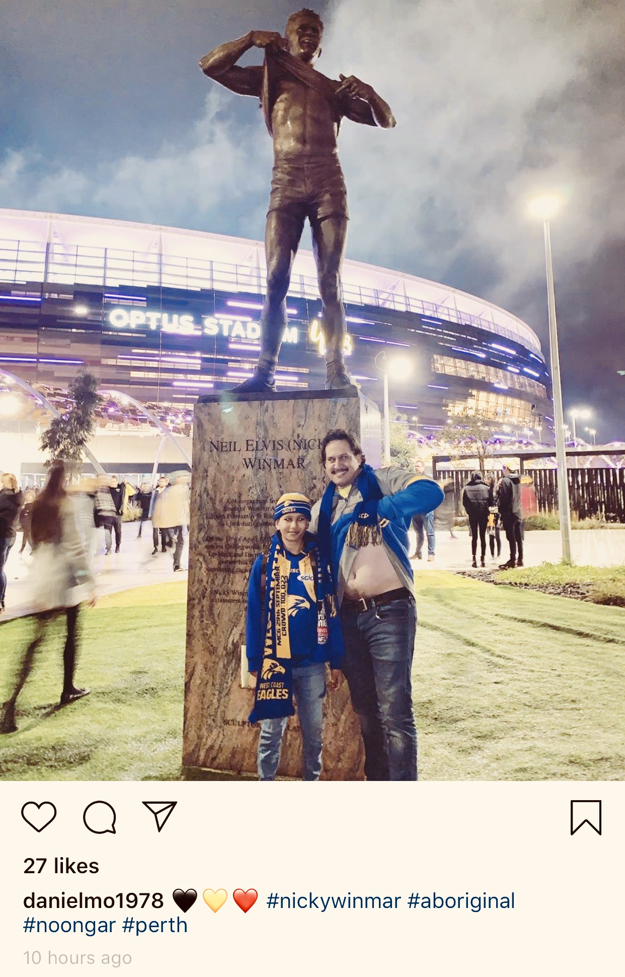 Historic Nicky Winmar sculpture unveiled at Optus Stadium via Alex Wadelton + Aaron Tyler